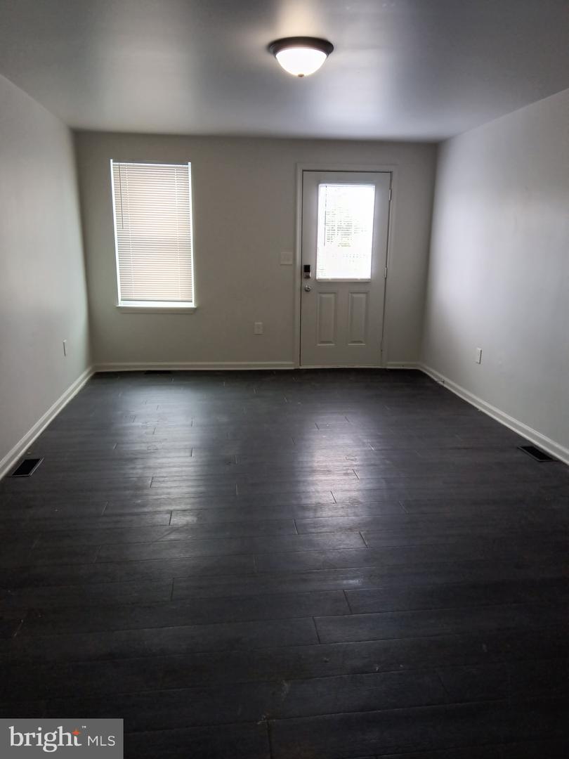 125 Bethel St Property Photo 5
