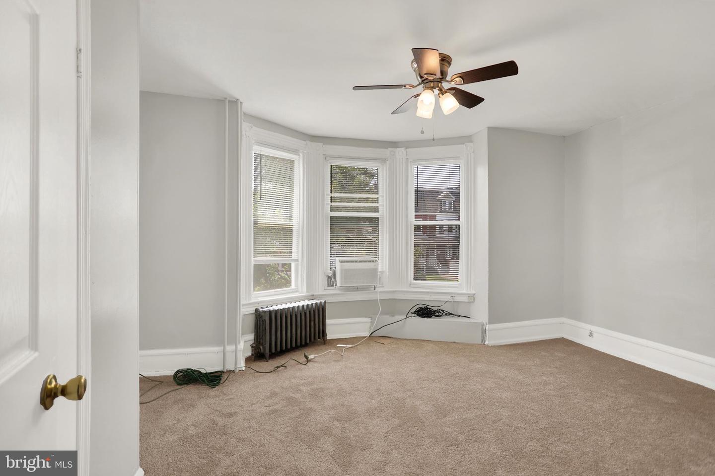 341 S Ann St Property Photo 19