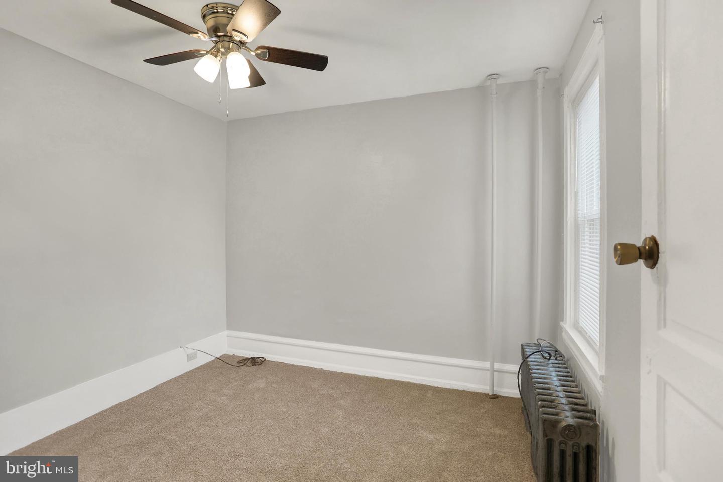 341 S Ann St Property Photo 24