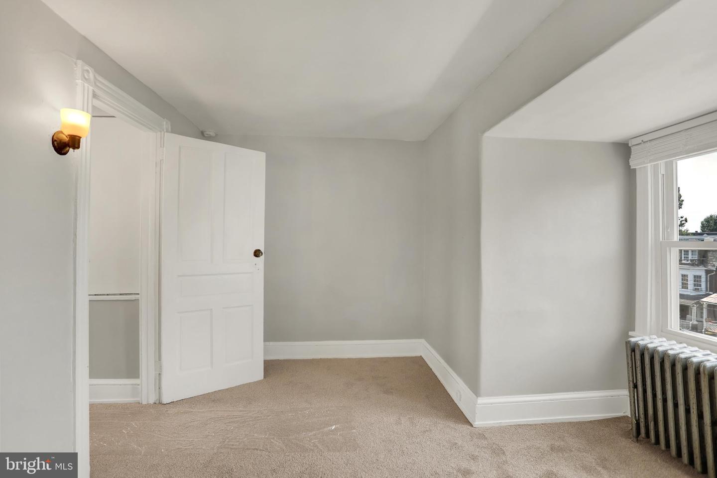 341 S Ann St Property Photo 28