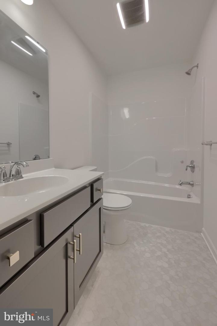 2482 Artesian Way Property Photo 21