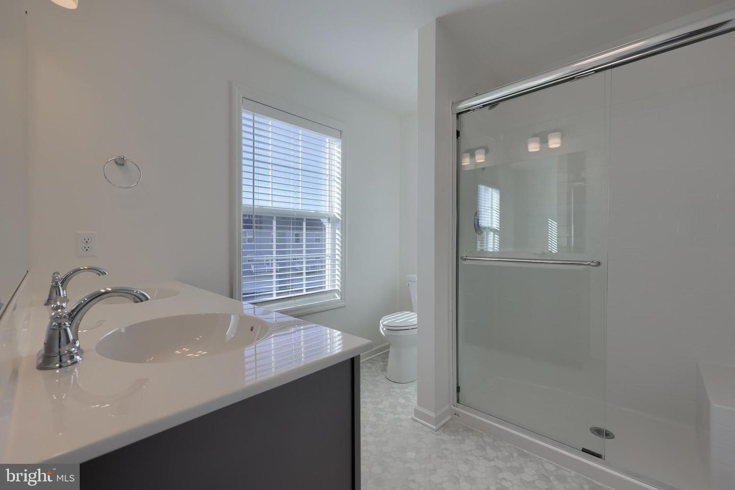 2482 Artesian Way Property Photo 29