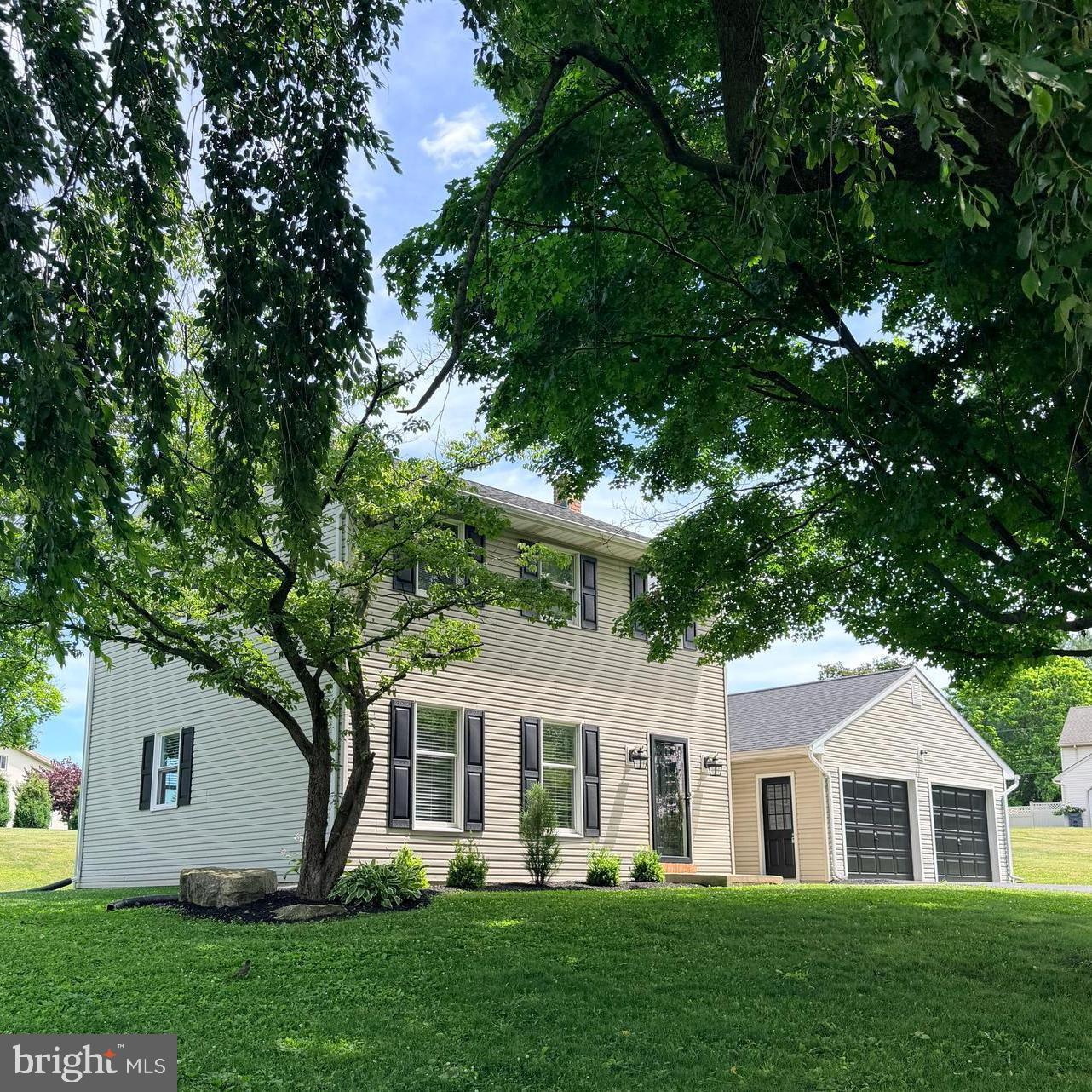 23 Sherrard Dr Property Photo 1