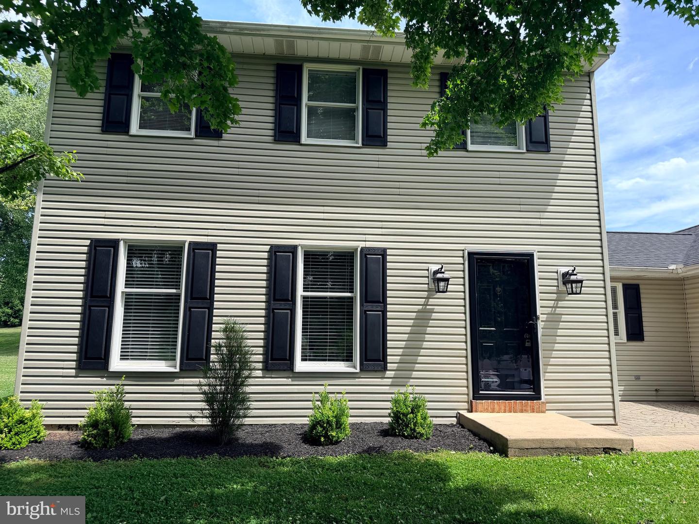 23 Sherrard Dr Property Photo 3