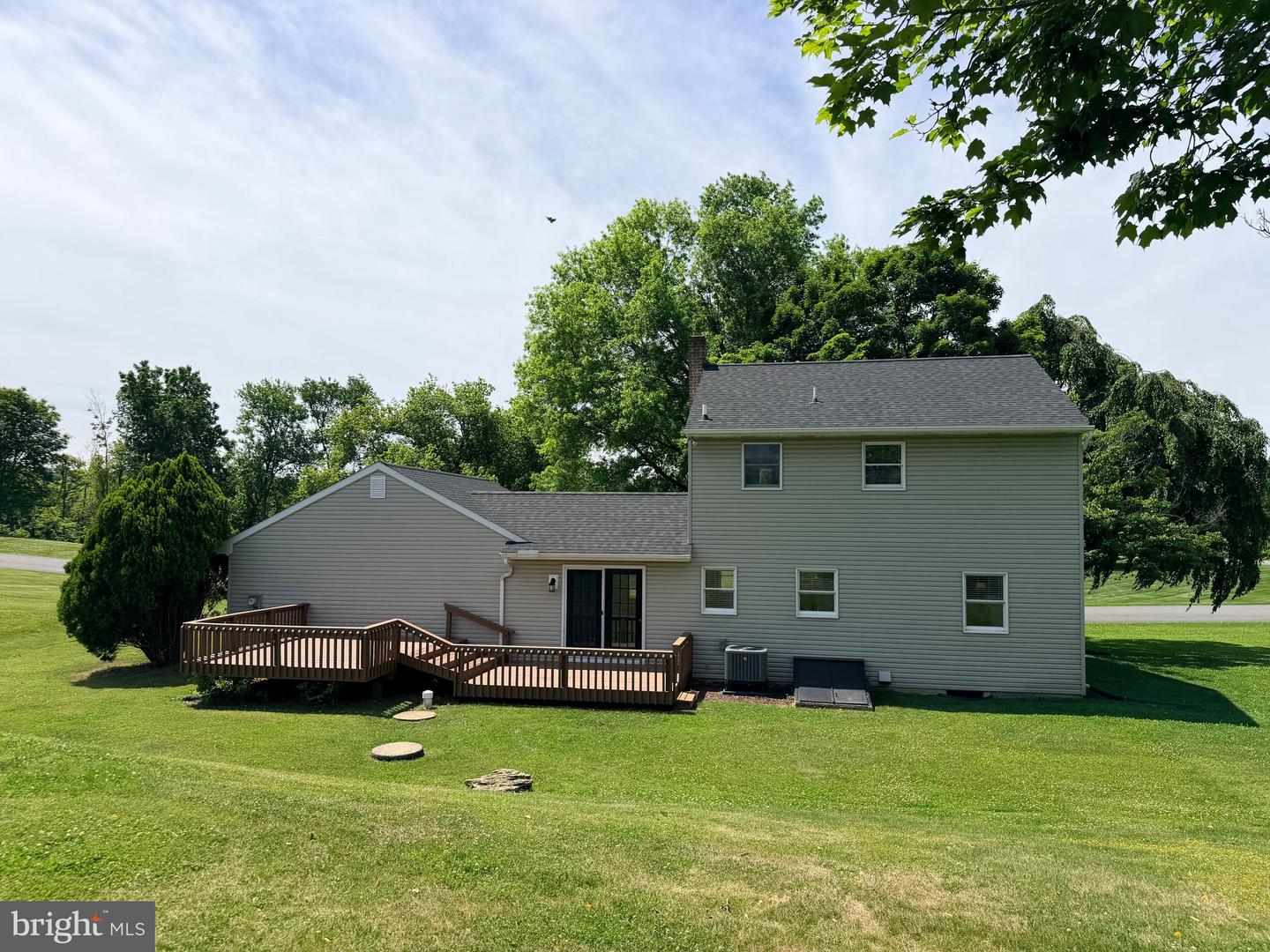 23 Sherrard Dr Property Photo 7