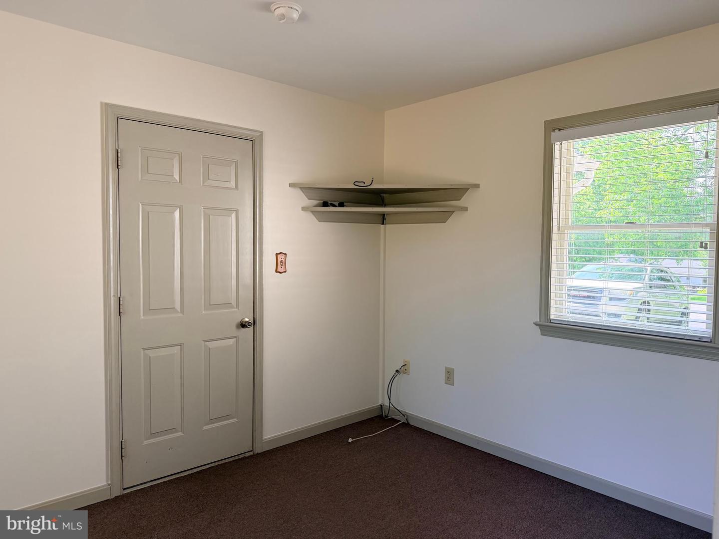 23 Sherrard Dr Property Photo 36