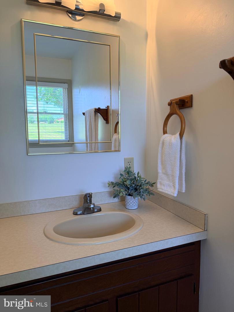 23 Sherrard Dr Property Photo 41