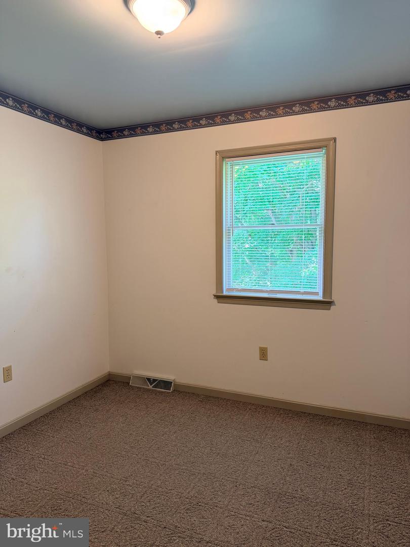 23 Sherrard Dr Property Photo 64