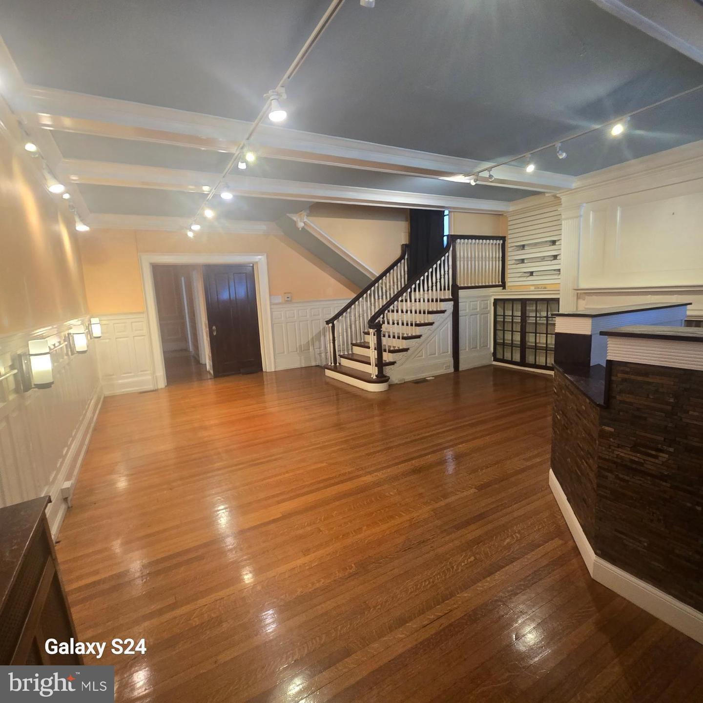 428 N Duke St Property Photo 3
