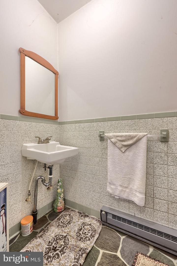 1019 Spring Valley Rd Property Photo 24