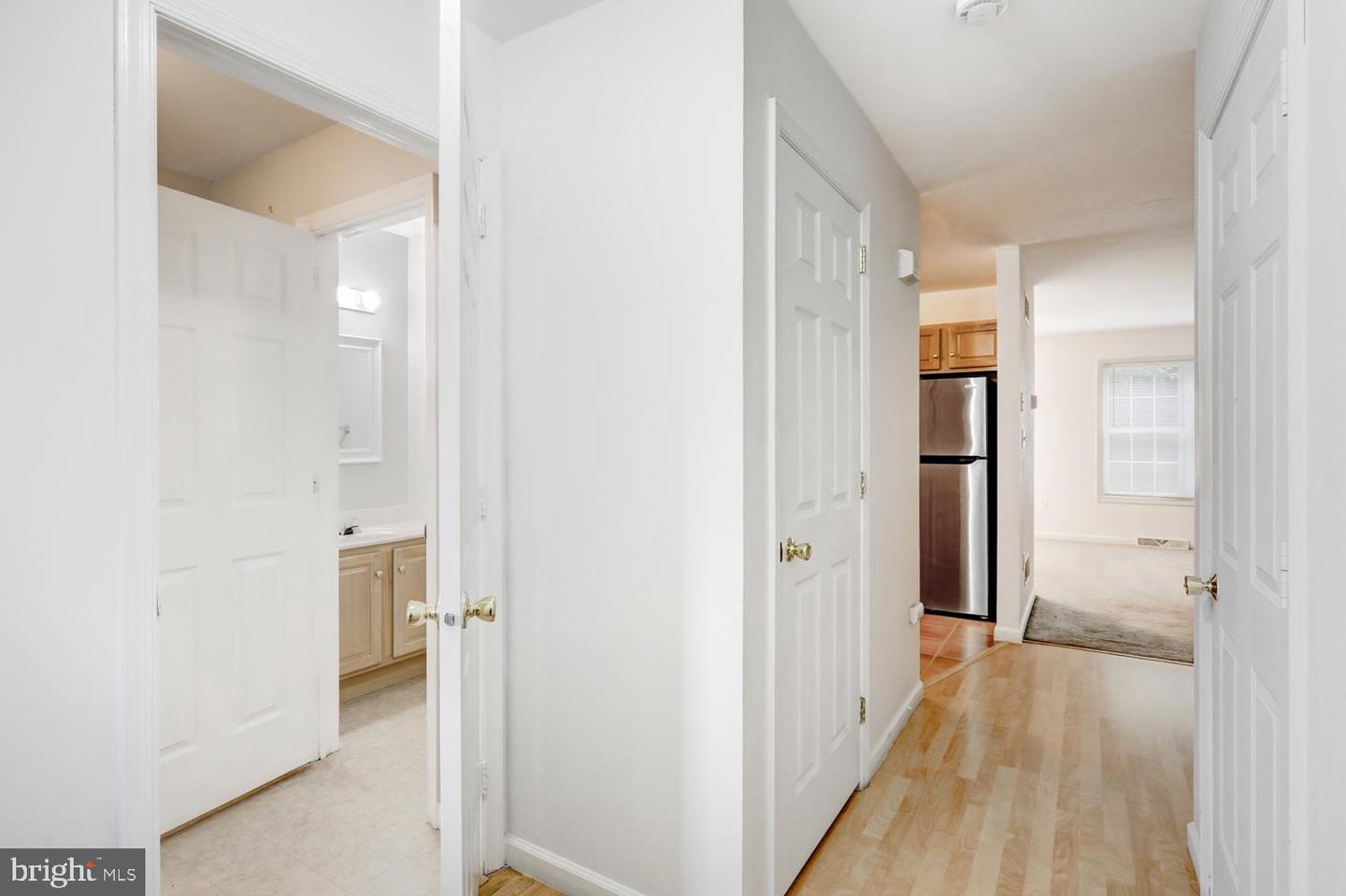 300 Elmshire Dr Property Photo 13