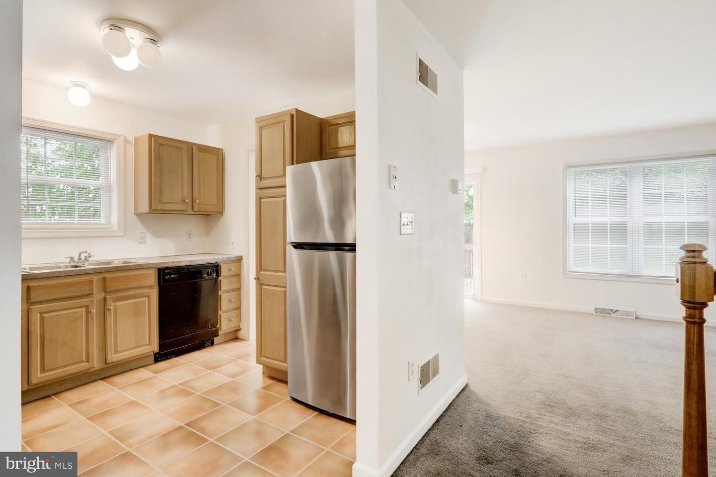 300 Elmshire Dr Property Photo 15