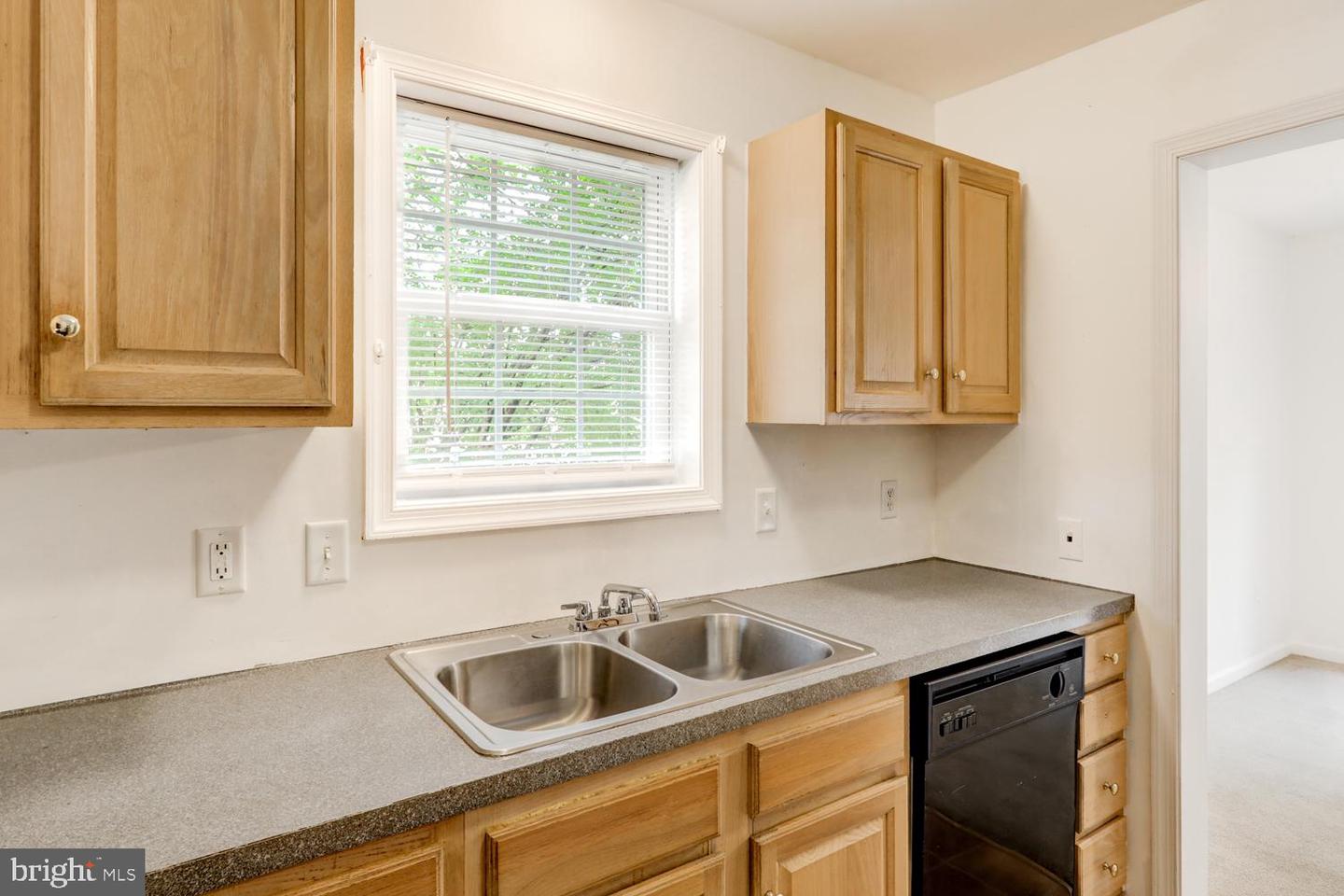 300 Elmshire Dr Property Photo 18