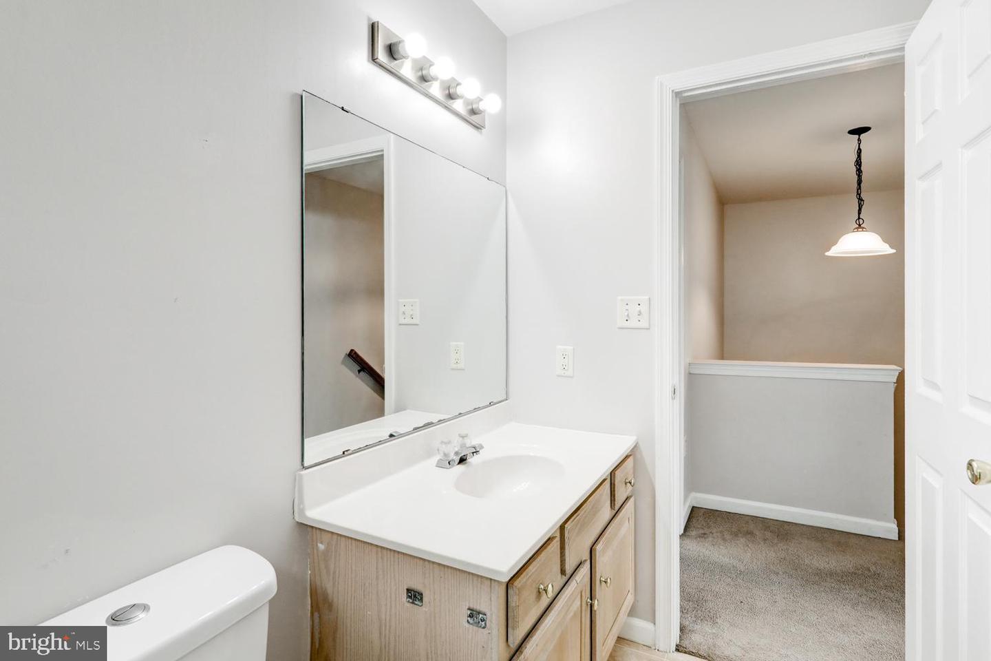 300 Elmshire Dr Property Photo 32