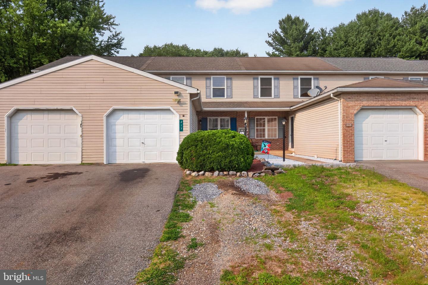 317 GROFFDALE RD