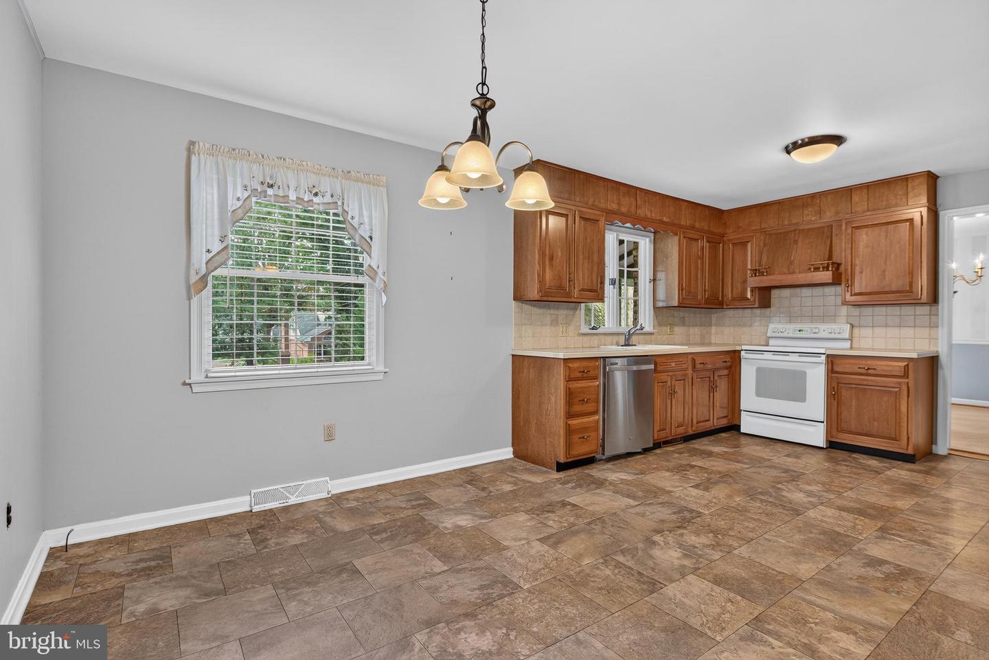 1420 Wynnewood Dr Property Photo 19