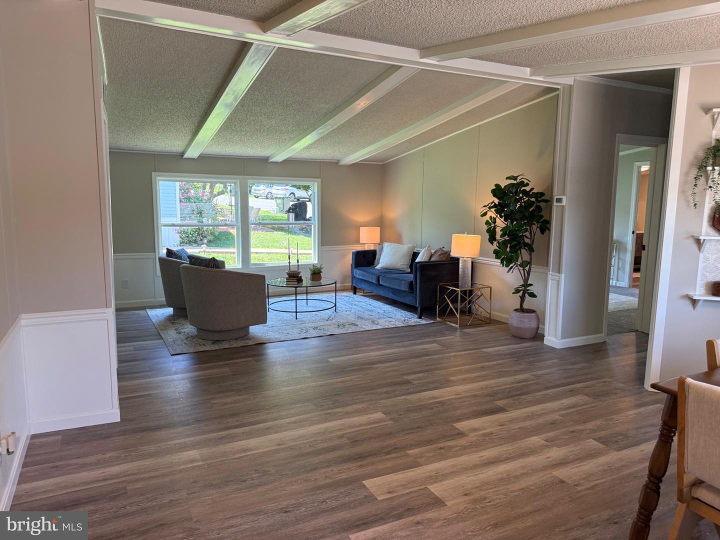 203 Oakfield Ct W Property Photo 1
