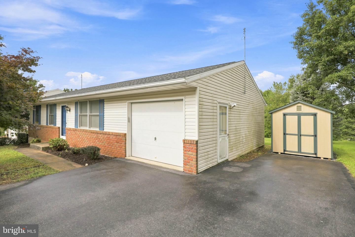 4 Barnhill Rd Property Photo 6