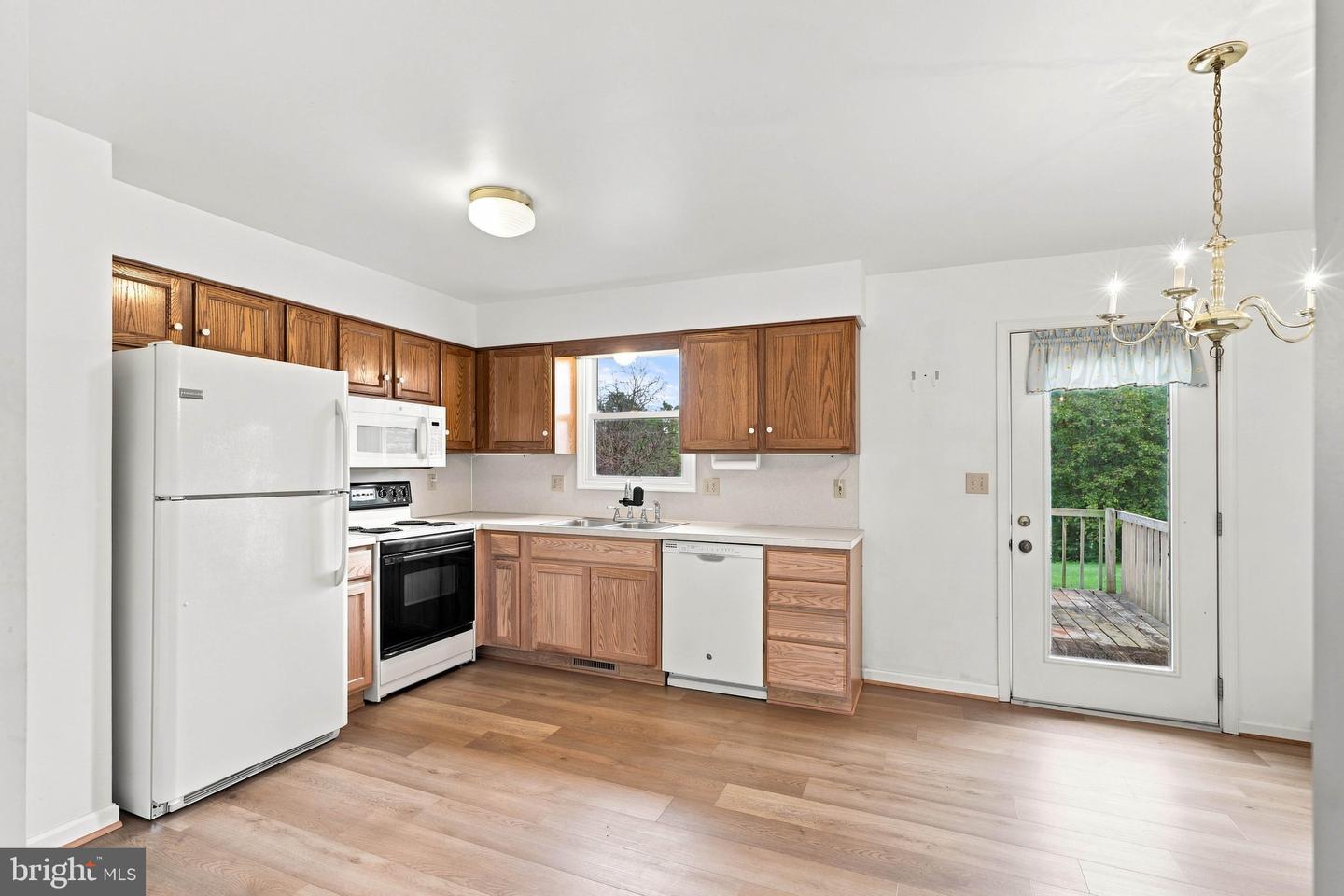 4 Barnhill Rd Property Photo 15