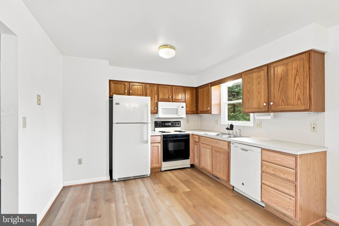 4 Barnhill Rd Property Photo 16