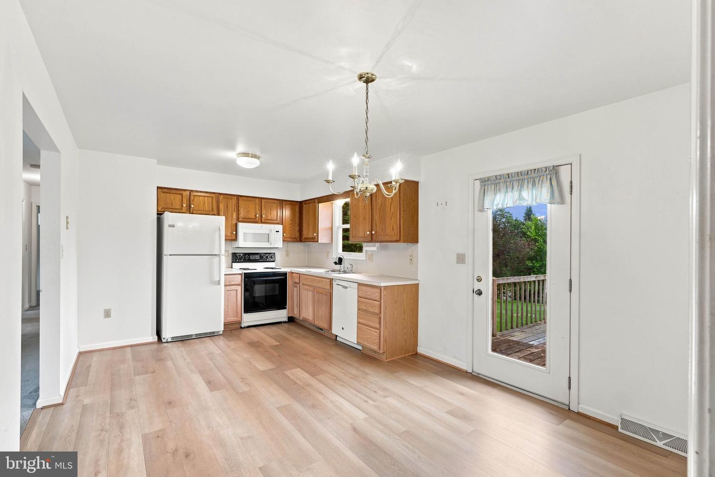 4 Barnhill Rd Property Photo 19