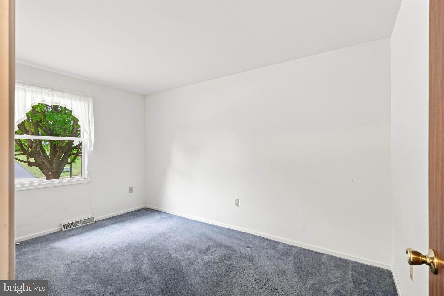 4 Barnhill Rd Property Photo 25