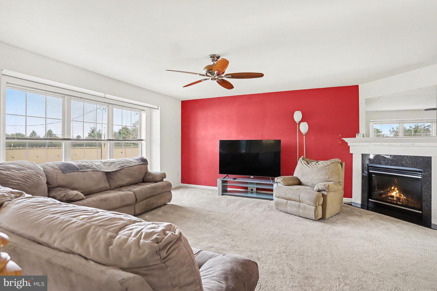 634 Lausch Ln Property Photo 8