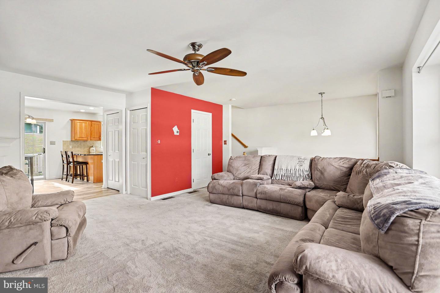 634 Lausch Ln Property Photo 9