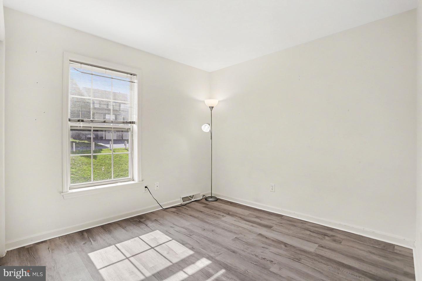 634 Lausch Ln Property Photo 23