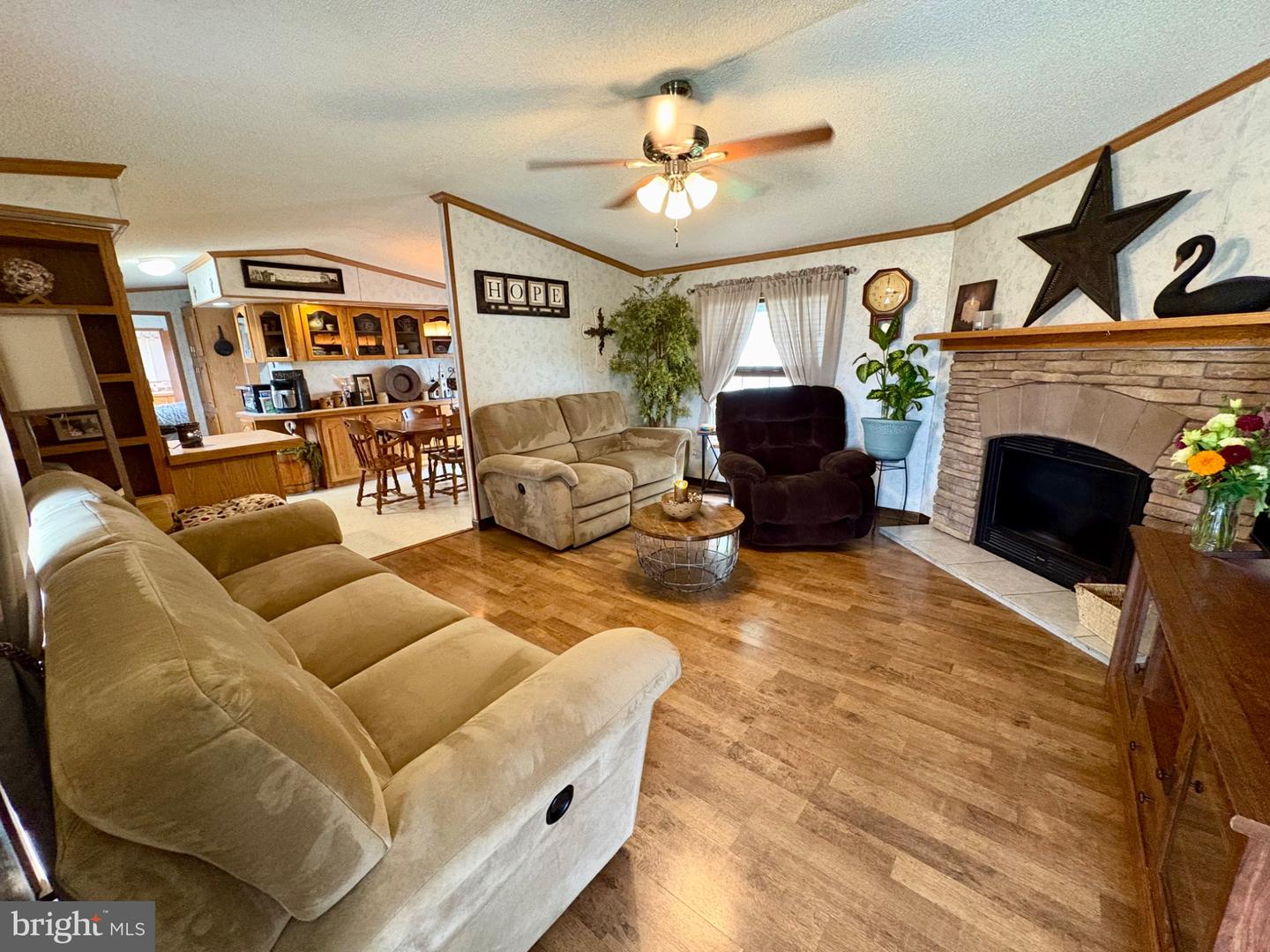 20 Circle Dr Property Photo 1