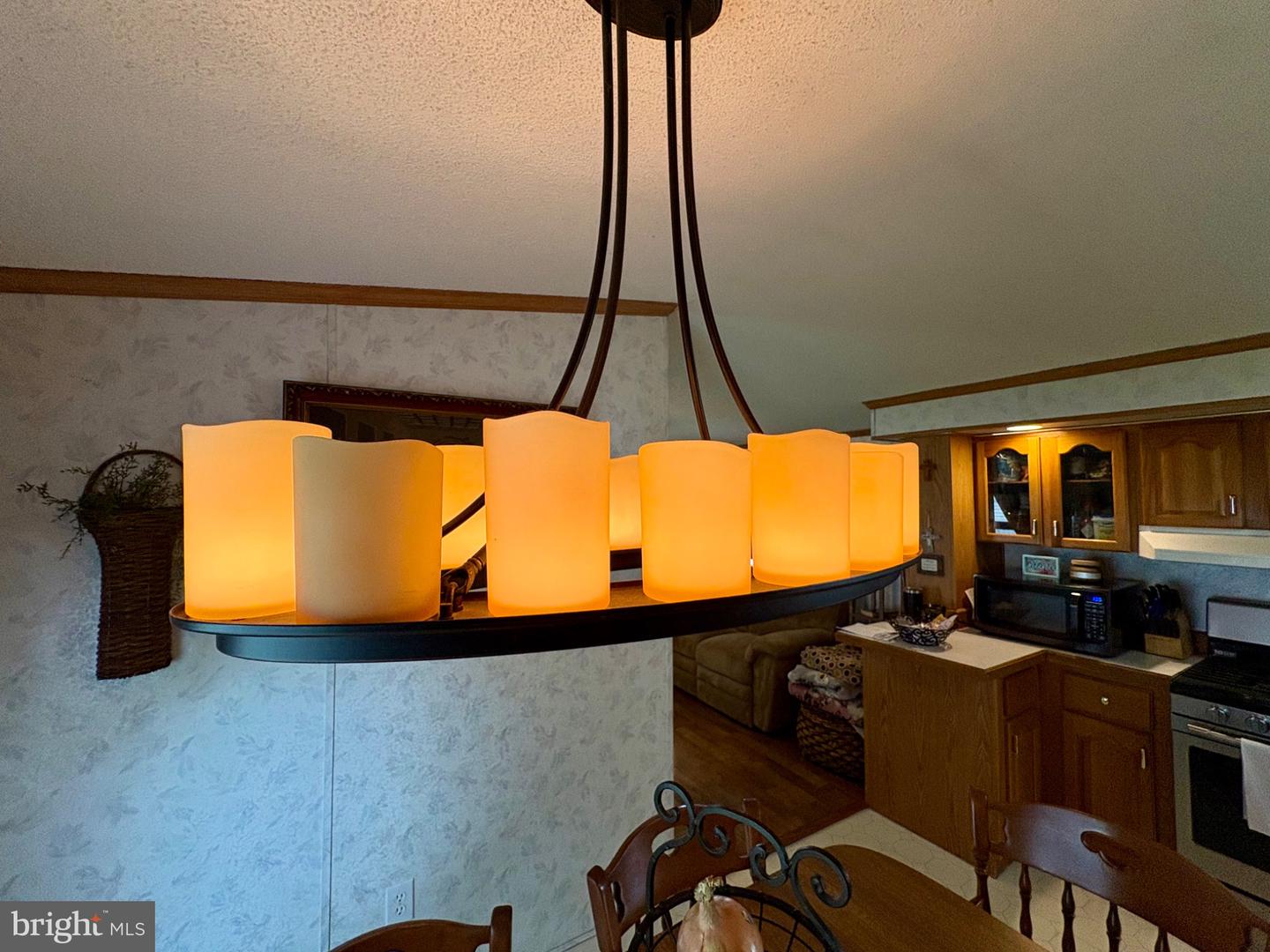 20 Circle Dr Property Photo 6