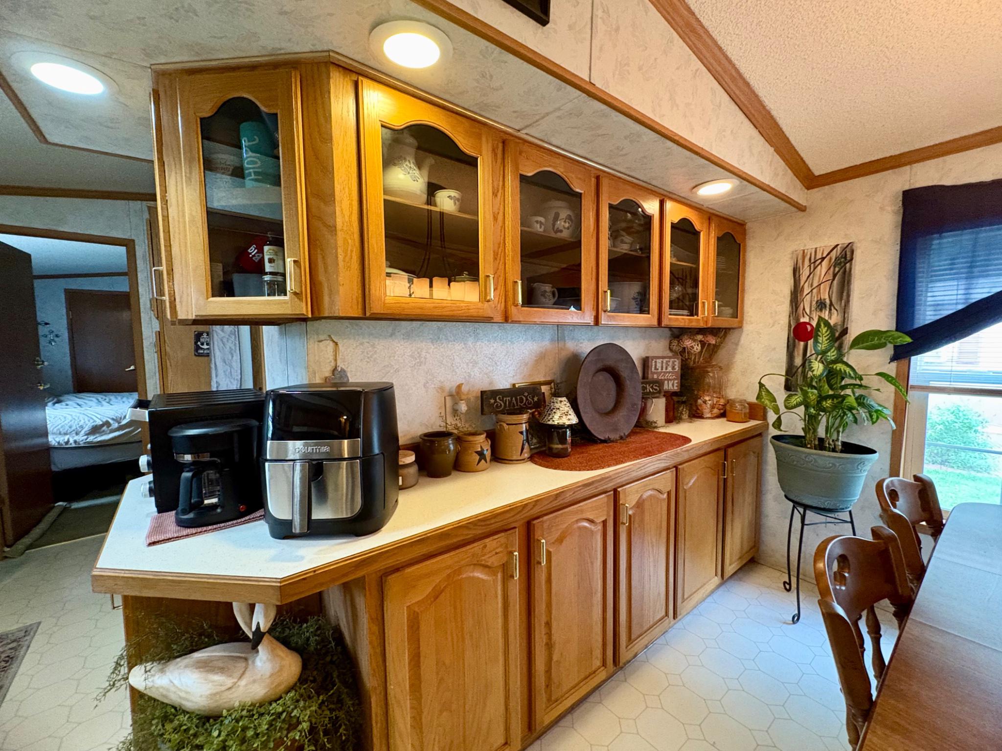 20 Circle Dr Property Photo 10
