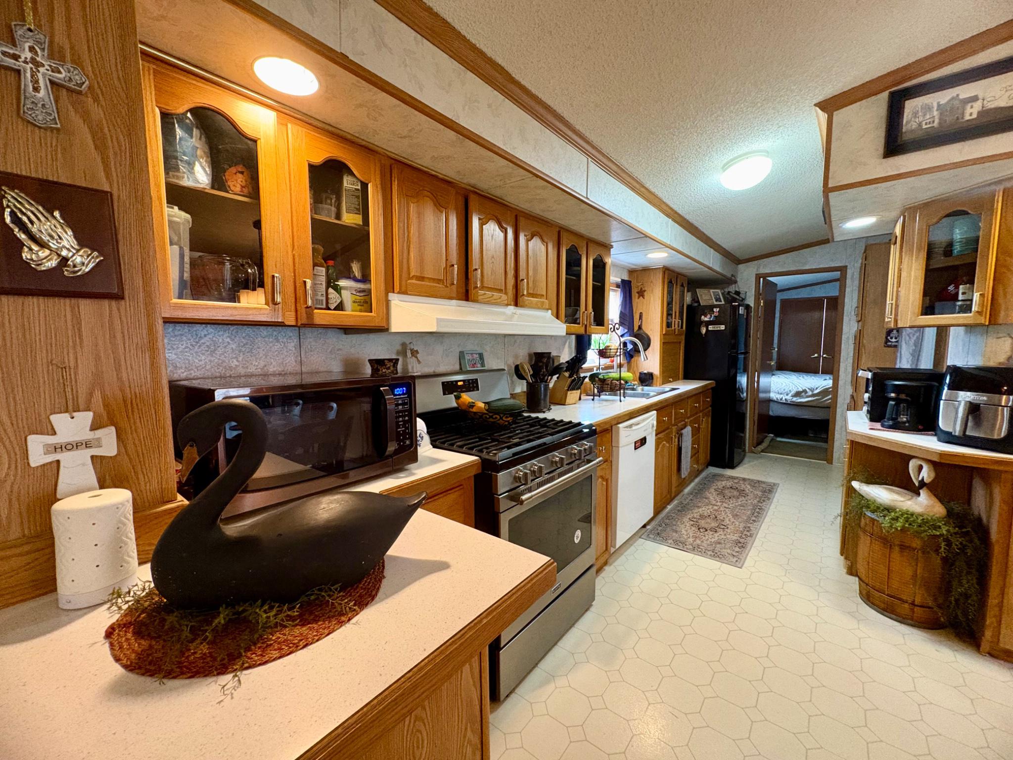 20 Circle Dr Property Photo 15