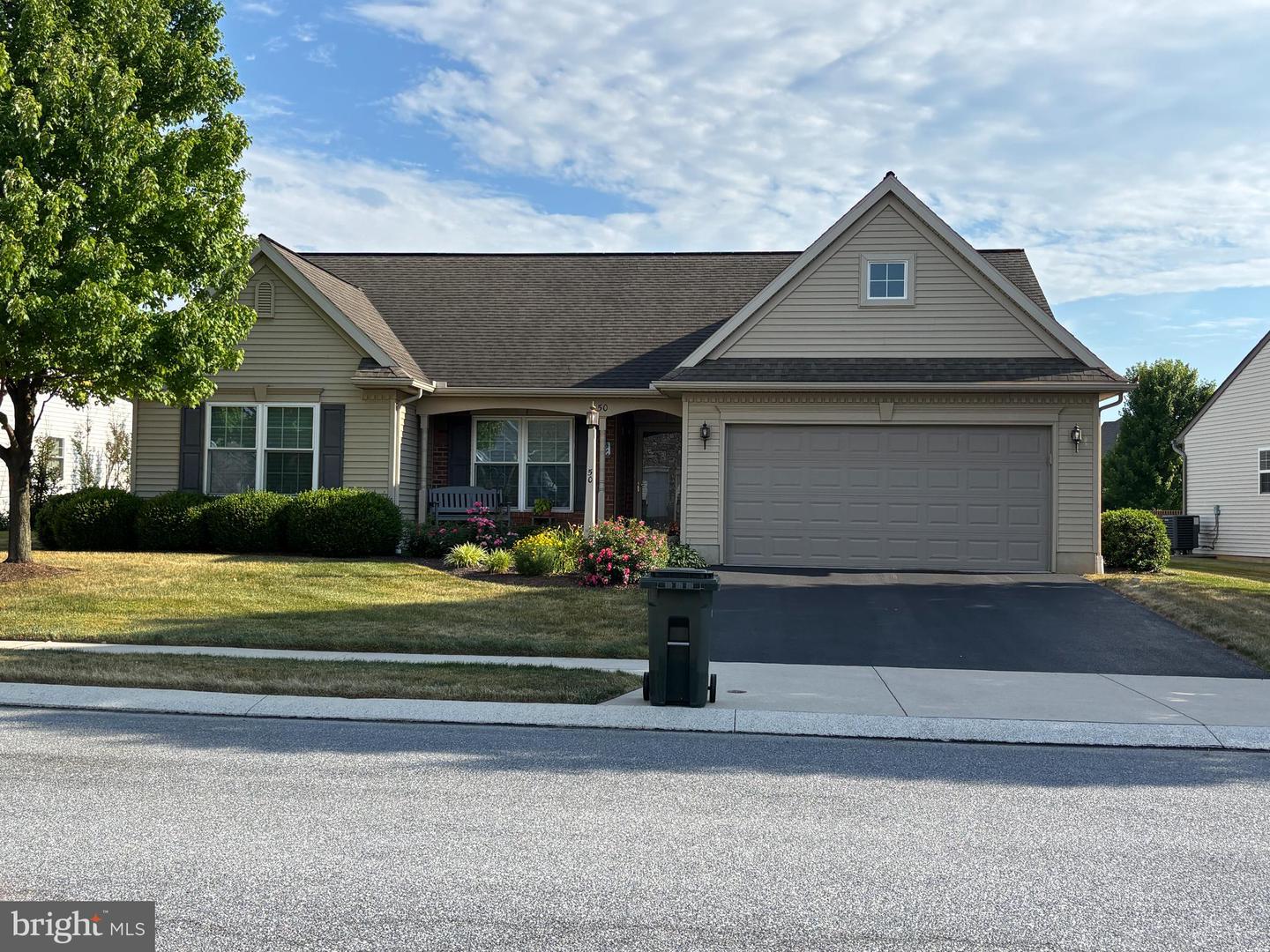 50 BLOOMFIELD DR