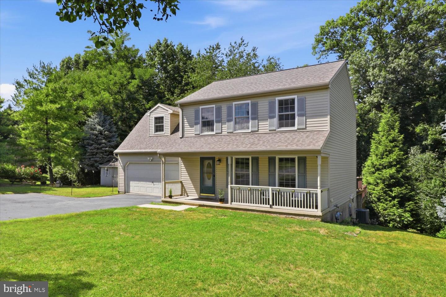 235 Owl Hill Rd Property Photo 2