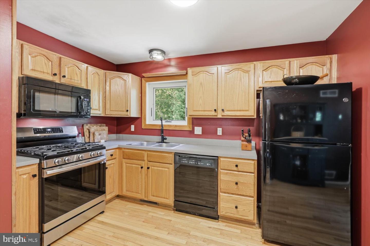 235 Owl Hill Rd Property Photo 16