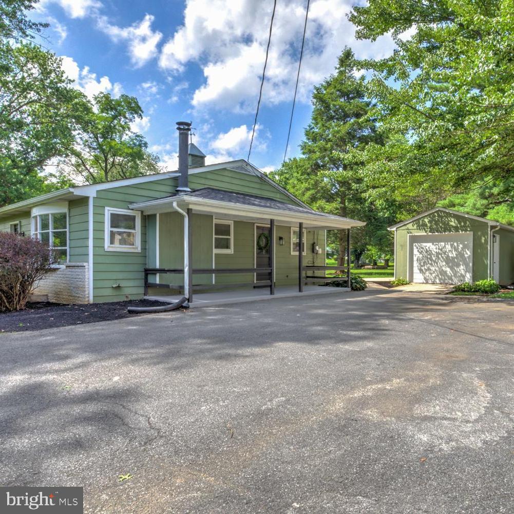 605 Sycamore Dr Property Photo 27