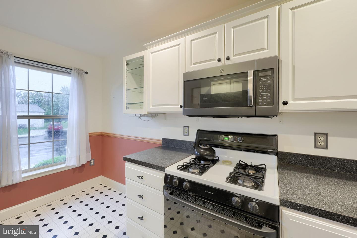 1056 Cobblestone Ln Property Photo 8