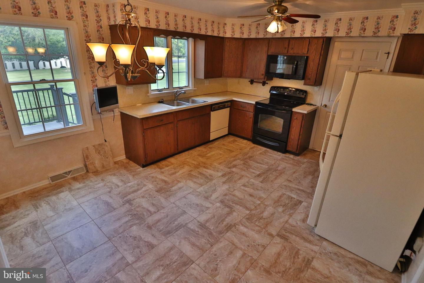 591 Crosswinds Dr Property Photo 10