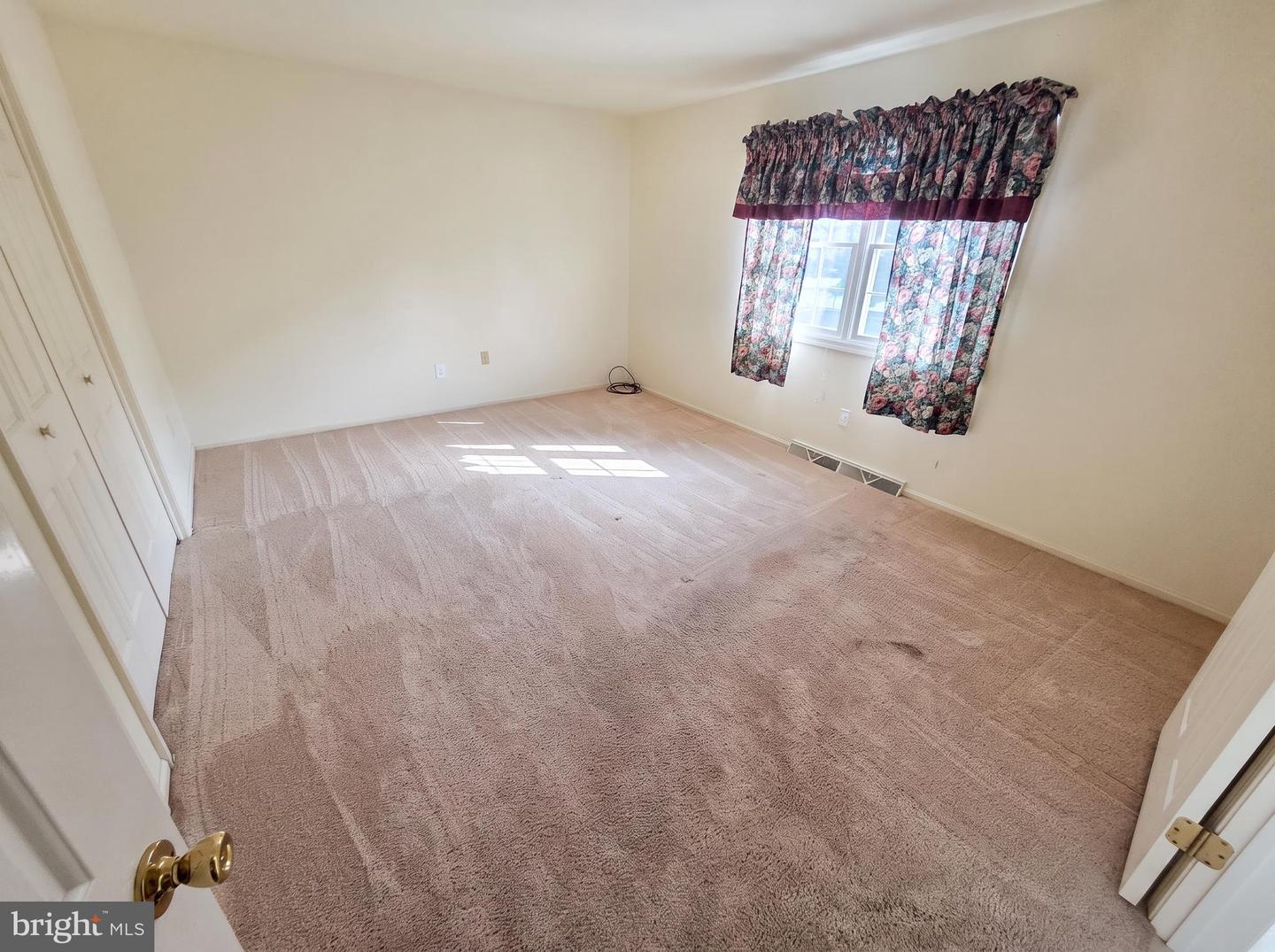 591 Crosswinds Dr Property Photo 16