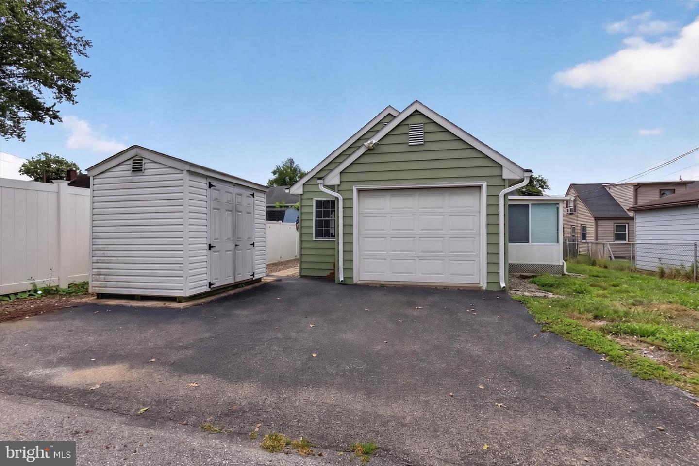 607 Hilton Property Photo 21