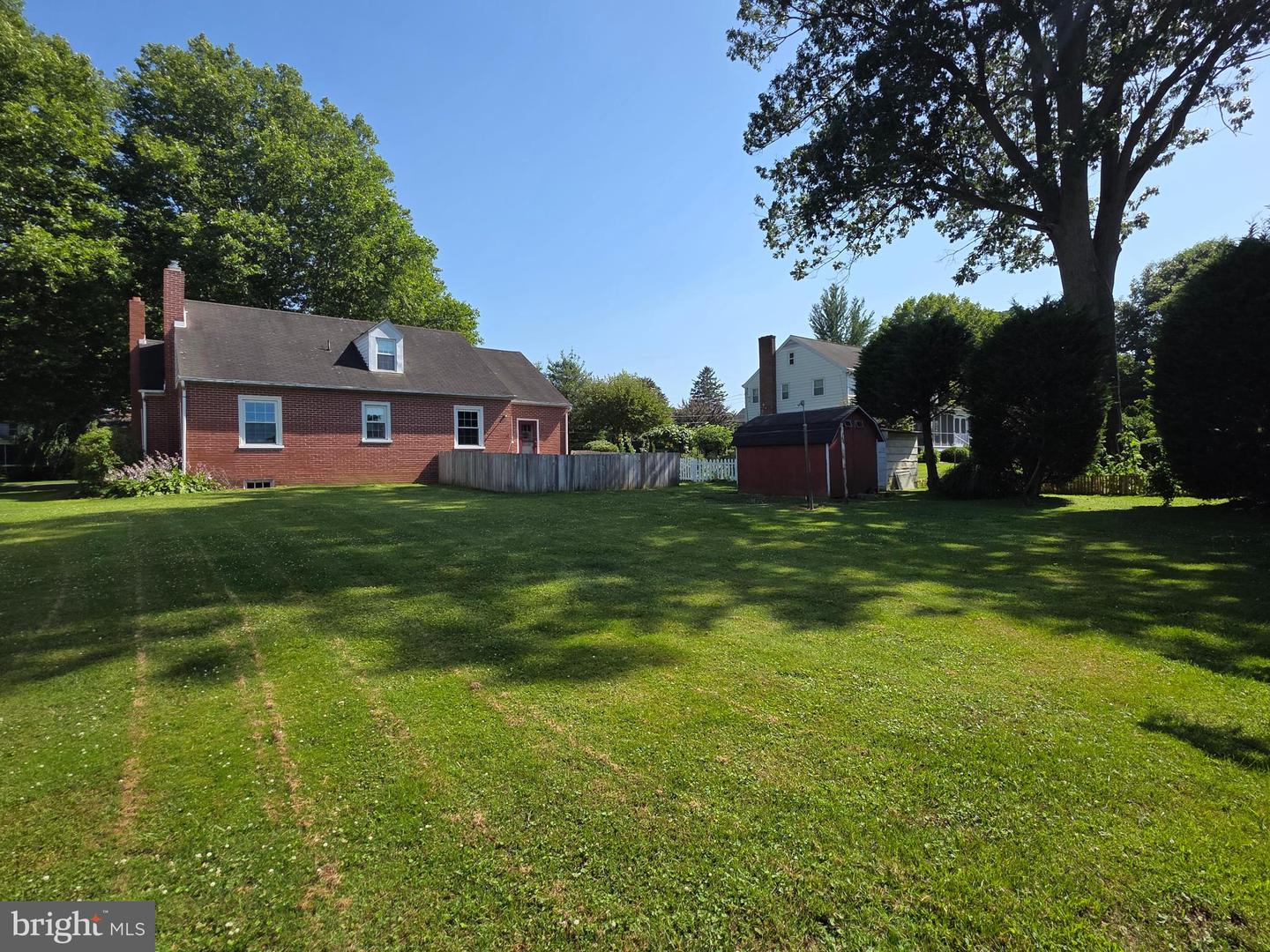 103 W Conestoga St Property Photo 4