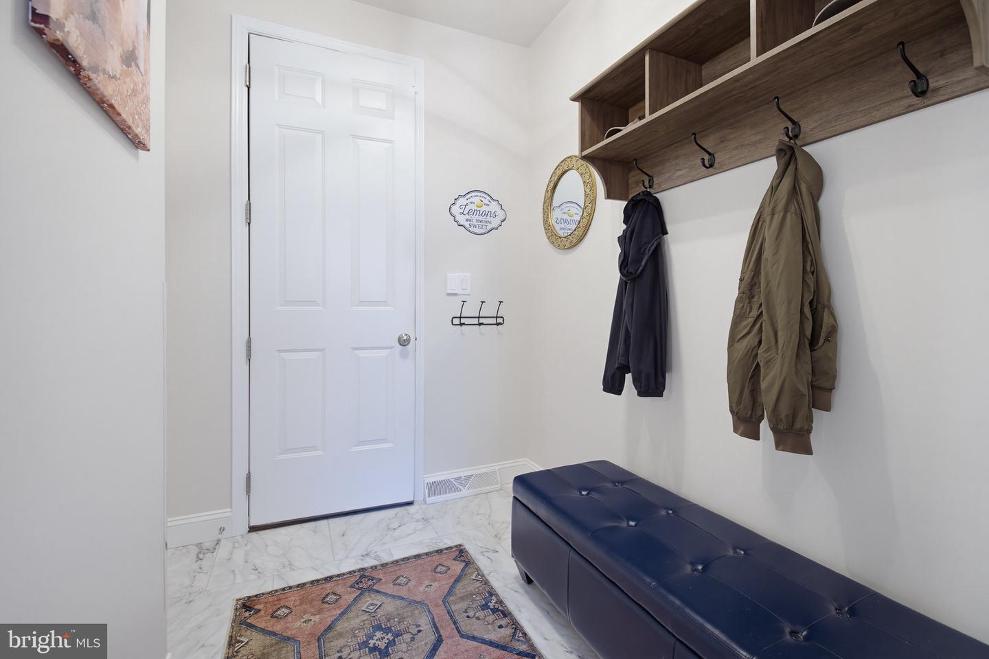 1214 Edgemoor Ct Property Photo 18