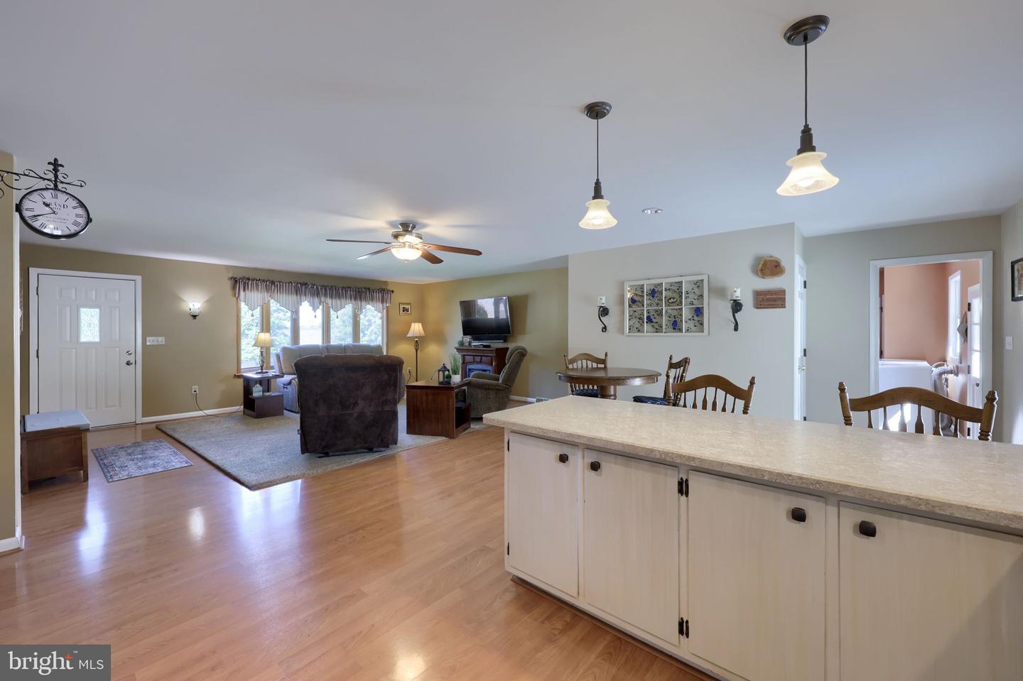 107 Broad Property Photo 4