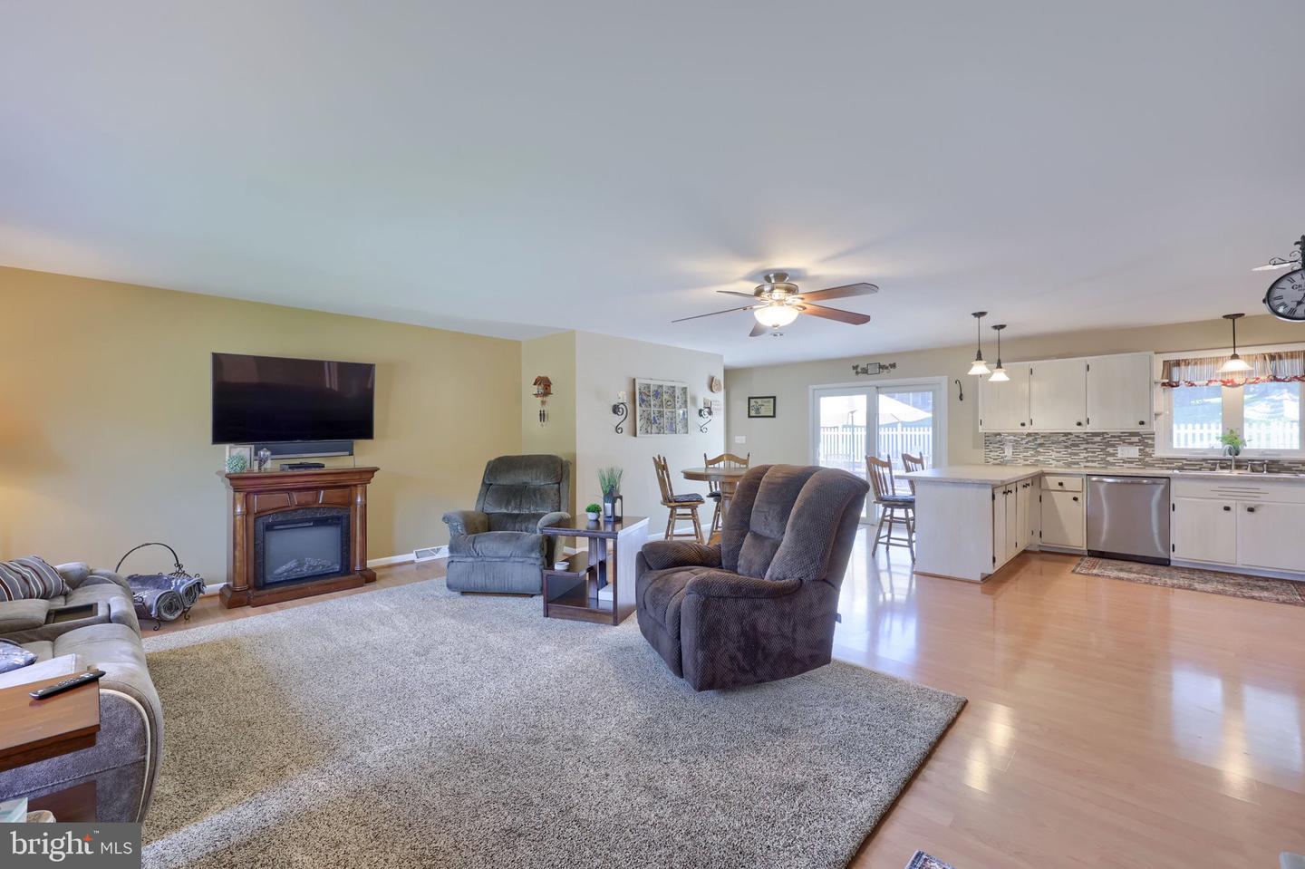 107 Broad Property Photo 7