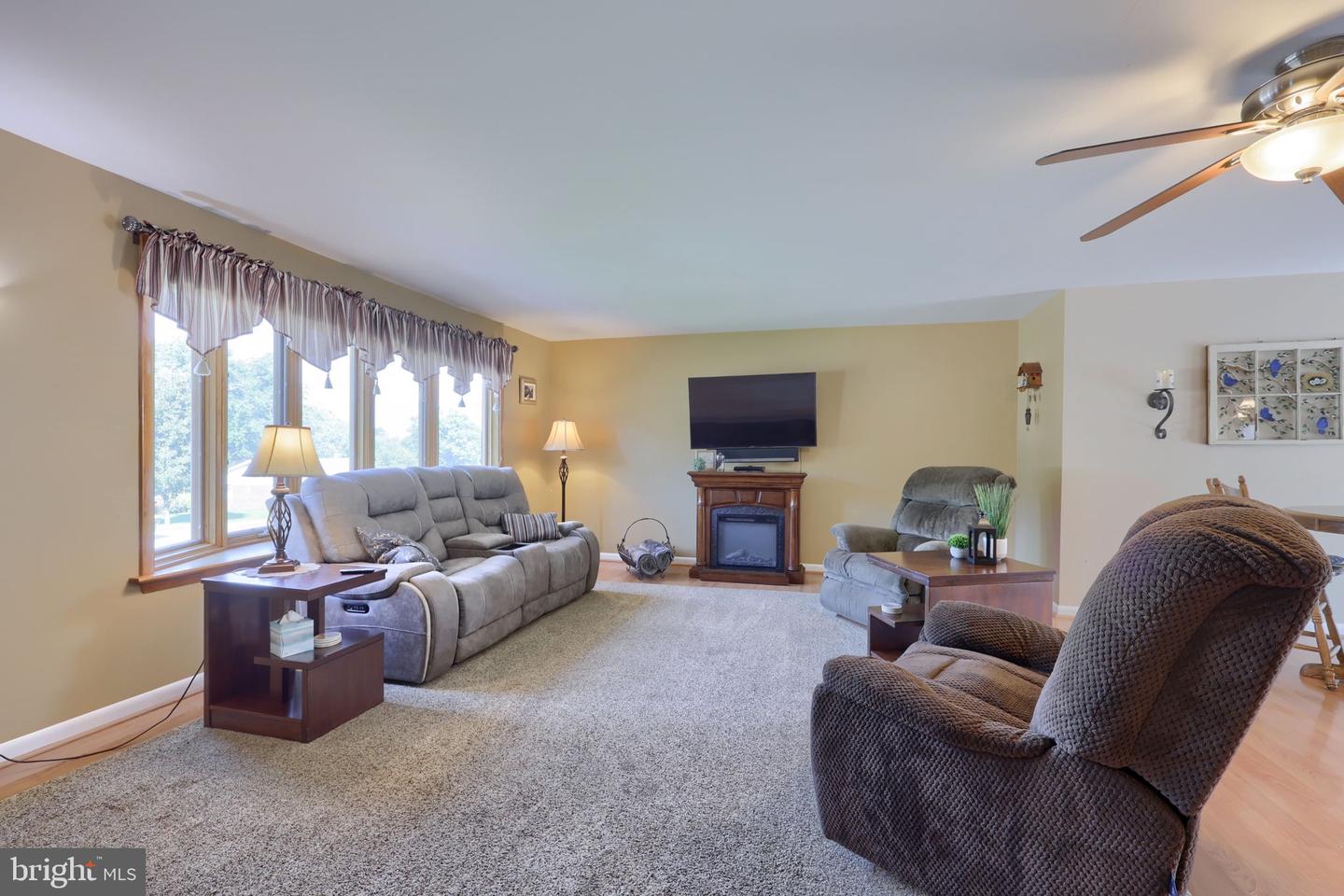 107 Broad Property Photo 8