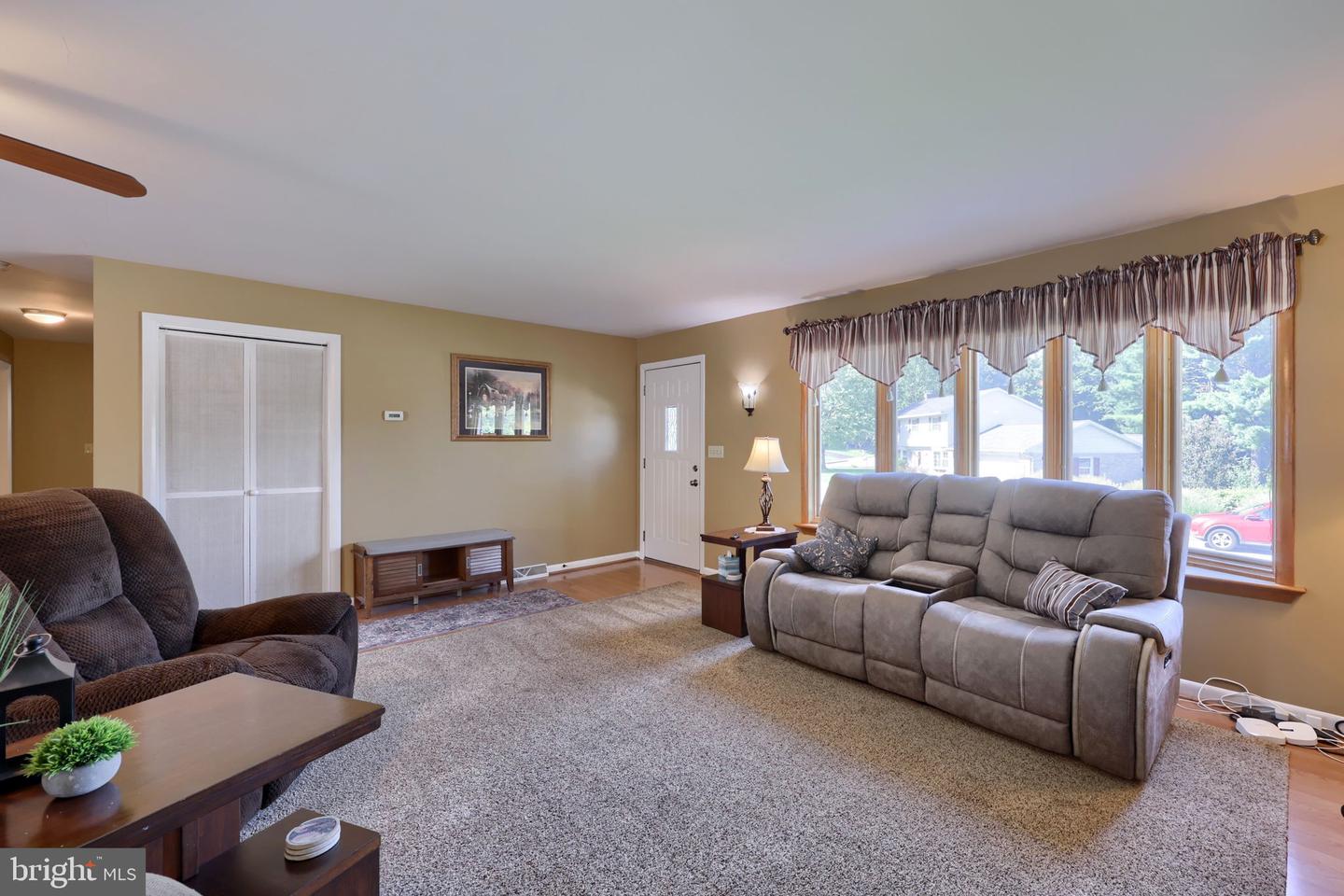 107 Broad Property Photo 9