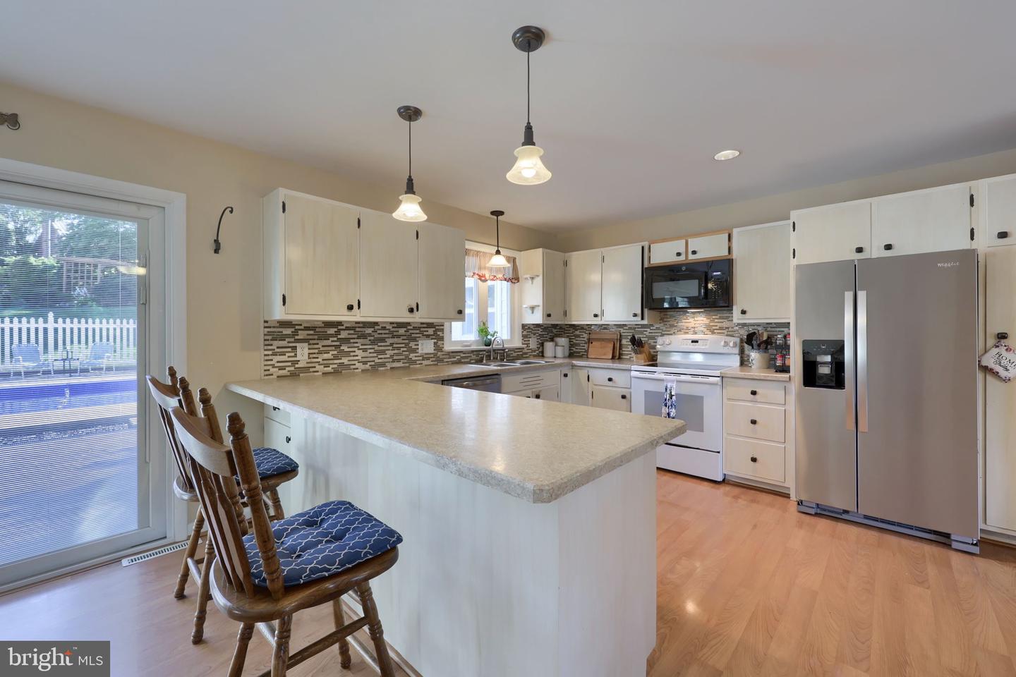 107 Broad Property Photo 12