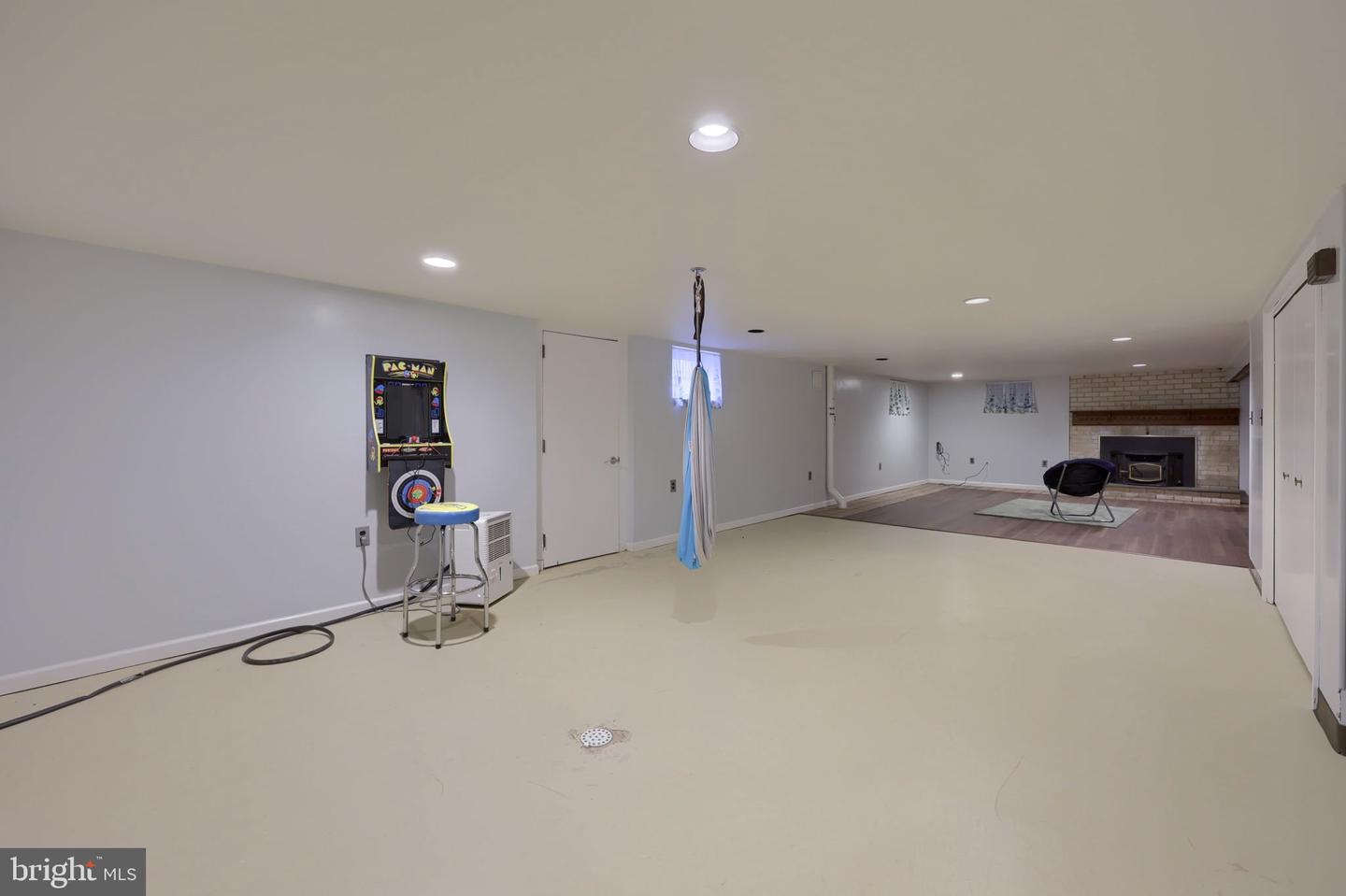 107 Broad Property Photo 39