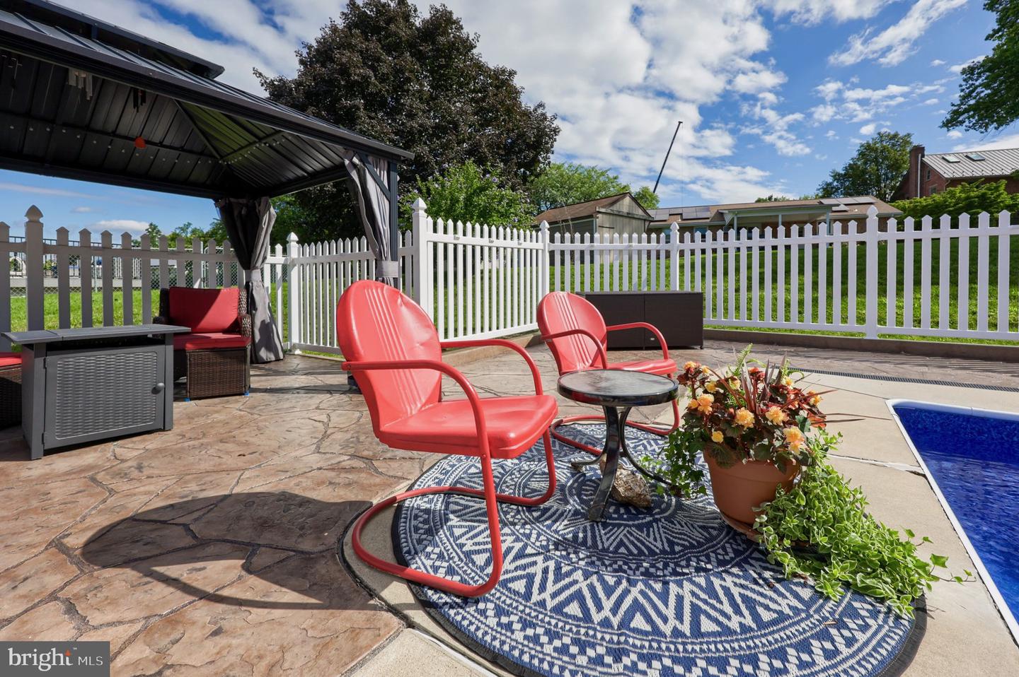 107 Broad Property Photo 47